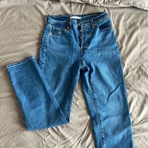 Levi Women’s Wedgie Straight Jeans